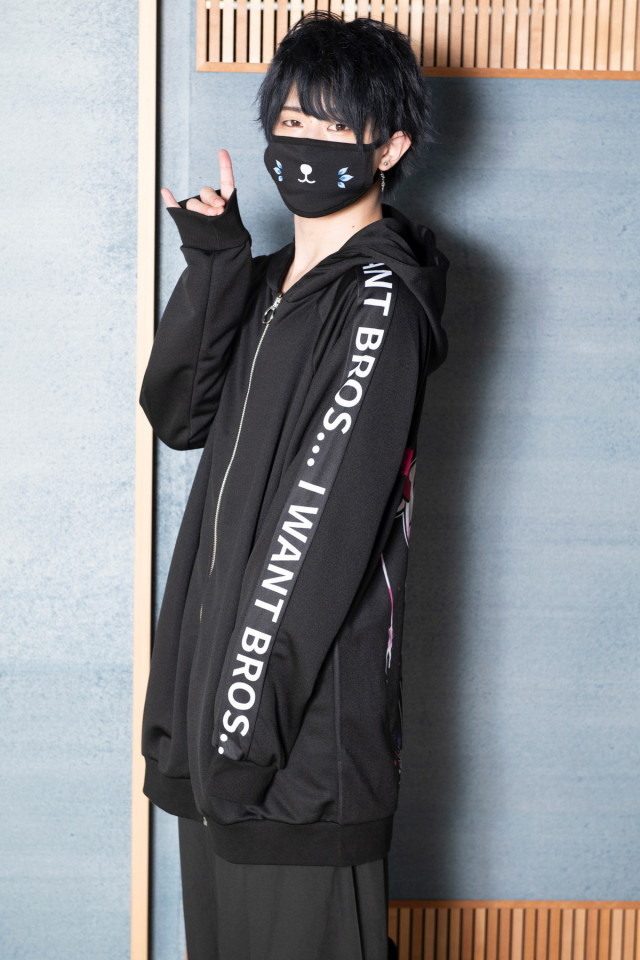 リアル中二版天使(俊)と悪魔(凌)パーカー -スーパービッグ- ankoROCK  