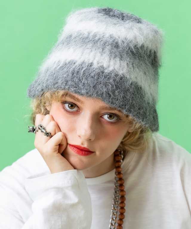 ☆ウール ピクシーハット 耳あて付き ニット帽☆暖色系グラデ ☆ウール ピクシーハット 耳あて付き ニット帽☆暖色系グラデ