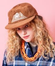 an meets zakka レトロフェルトワッペン肉厚コーデュロイフラットバイザーキャップ
