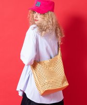 an meets zakka パンチングショルダーバッグ