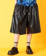 a.p.o.v.  レザーワイドハーフパンツ