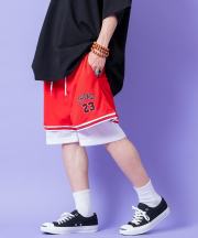 a.p.o.v.  CHICAGOロゴオーバーサイズメッシュハーフパンツ/レッド