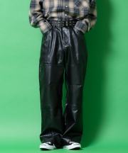 a.p.o.v. バイカーズデザイン合成皮革ナチュラルフレアパンツ/ブラック