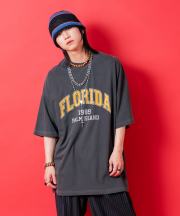 a.p.o.v.  カレッジプリントピグメントオーバーサイズTシャツ/チャコール