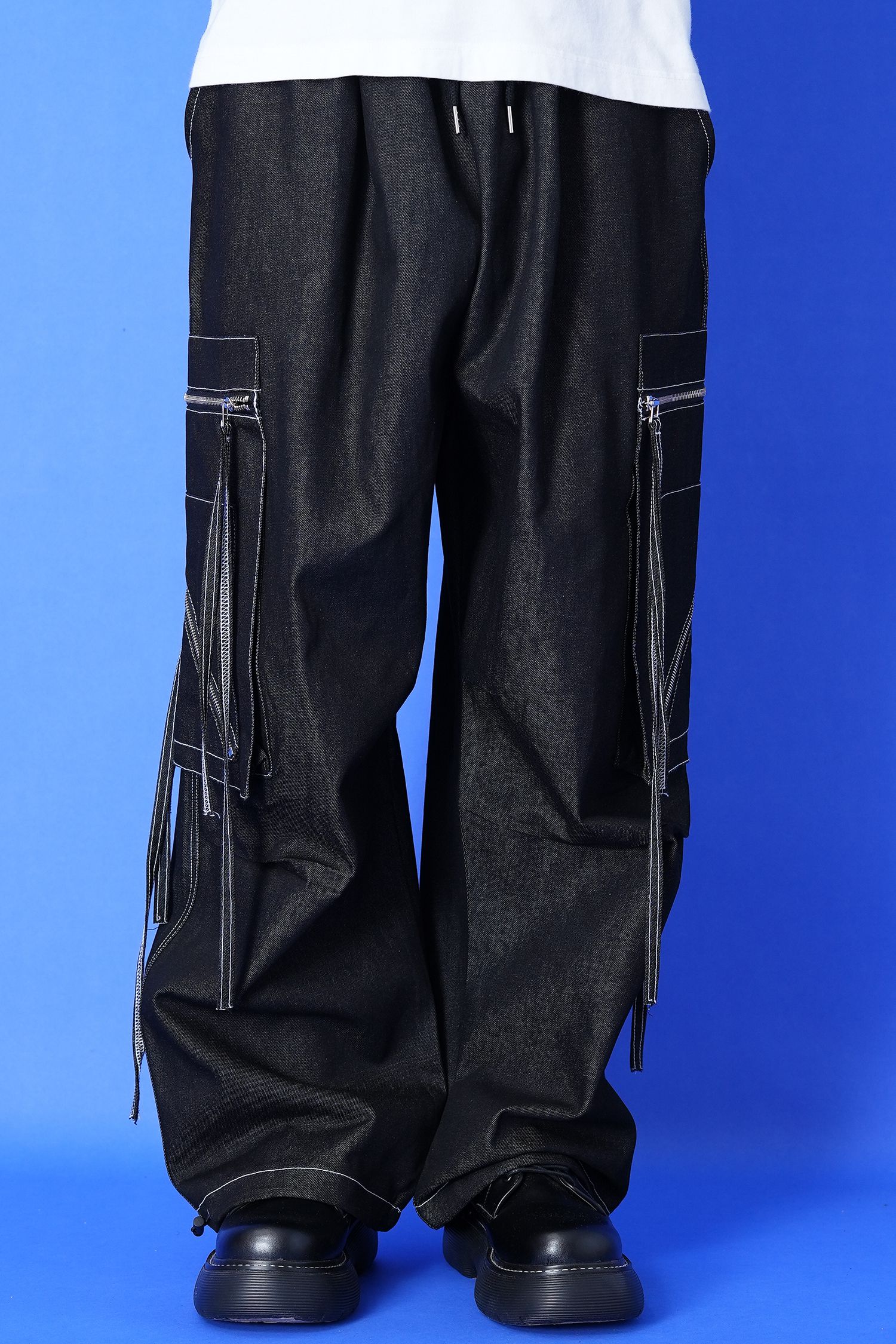 ANACHRONORM デニム カーゴ パンツ 30 ロングコードジップ装飾ポケットデニムカーゴパンツ / ワイド