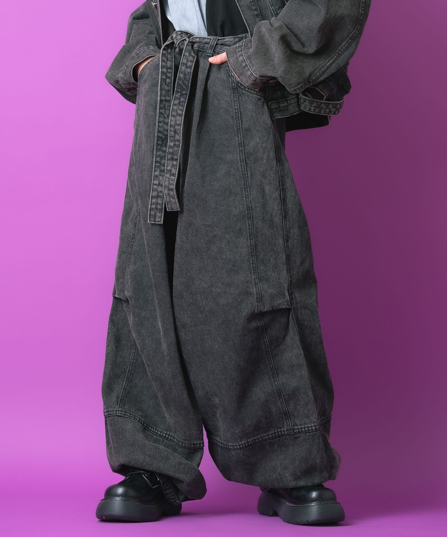 ベルトデザイン ワイドレッグデニム M〜3XL ワイドレッグベルトデザインデニム（デニムパンツ）｜KsG