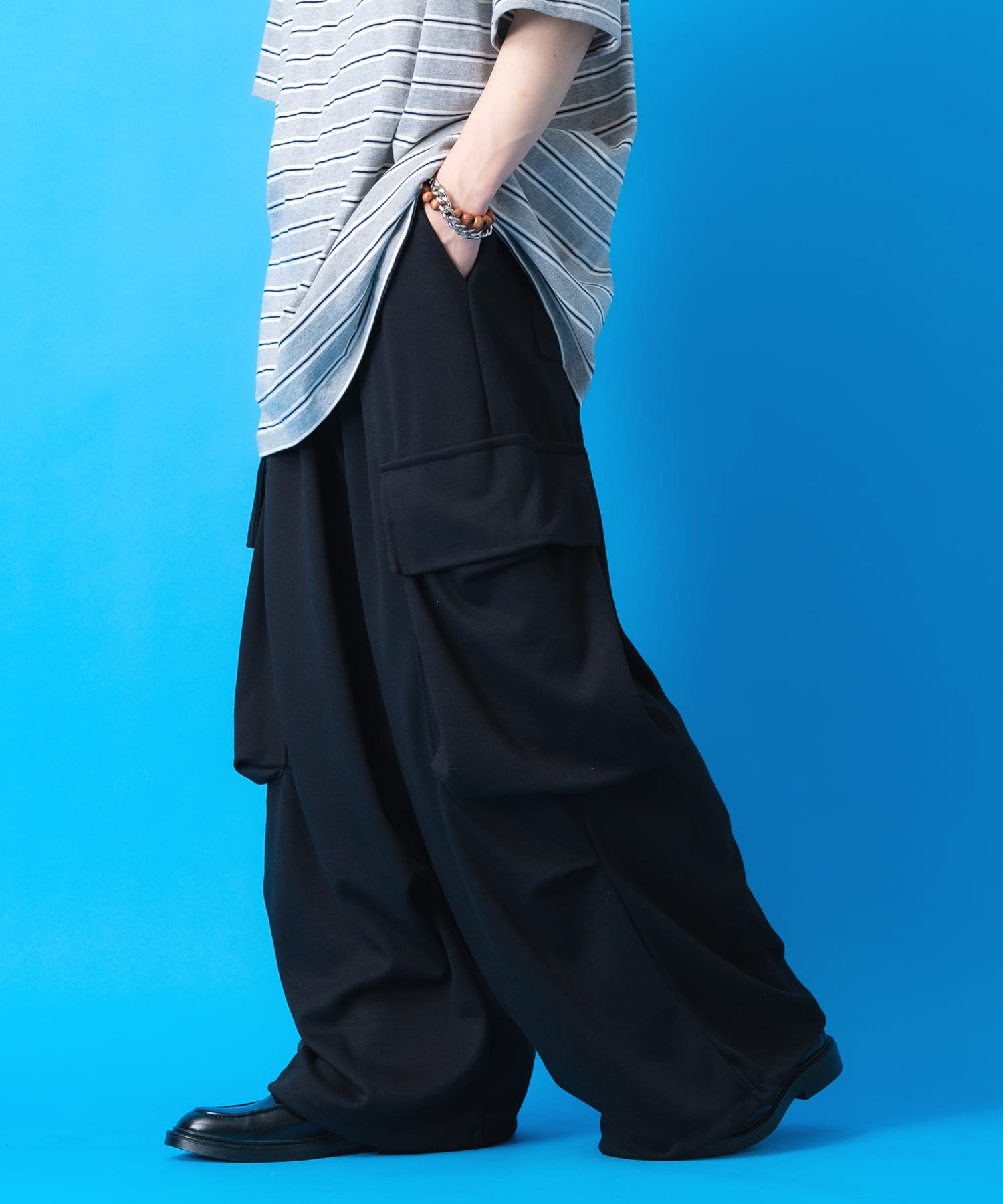 エトレトウキョウ　スウェットカーゴパンツ セール】cargo sweat wide pants / カーゴ スウェット ワイド パンツ