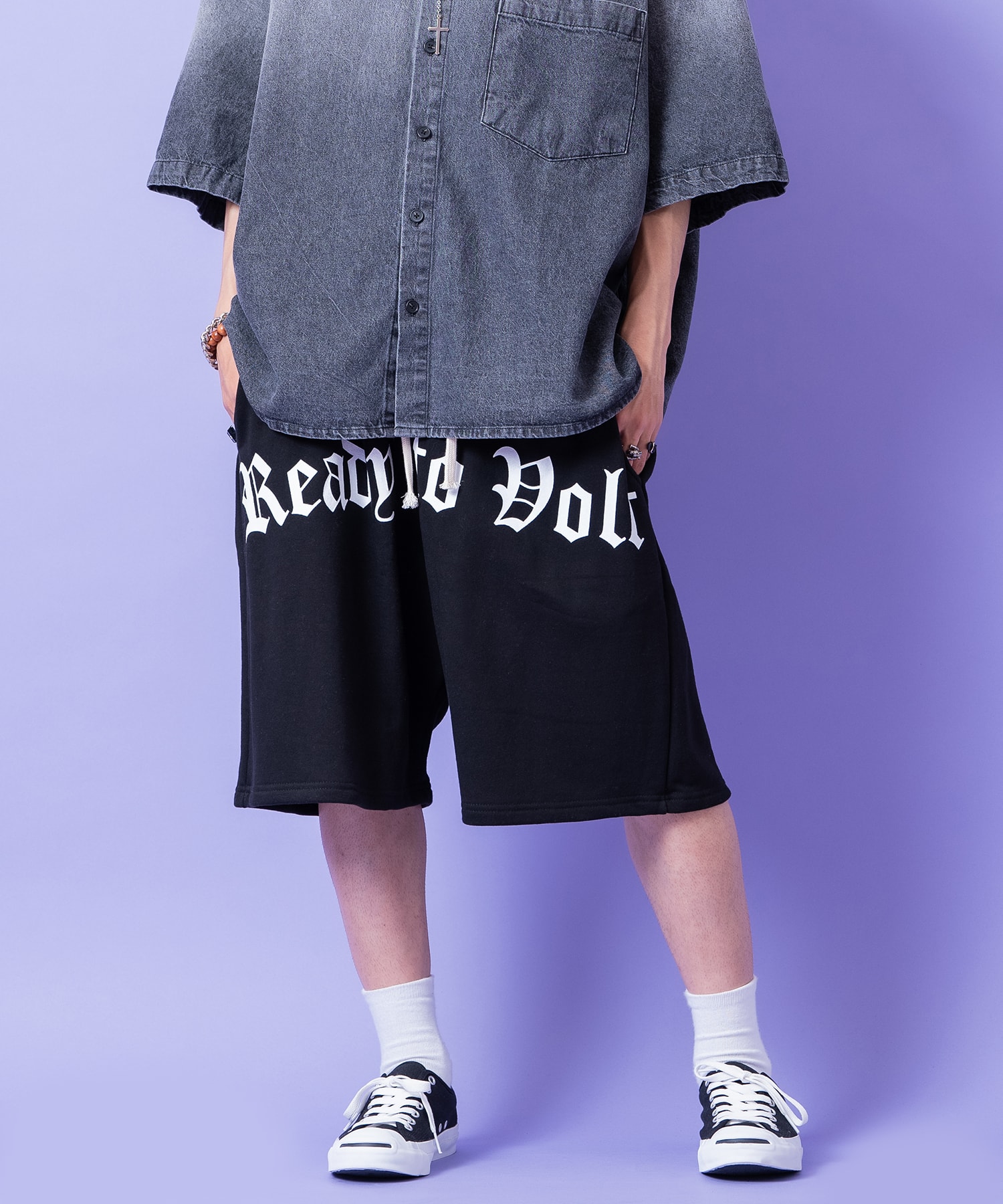 a.p.o.v.  ストリートロゴプリントワイドスウェットハーフパンツ