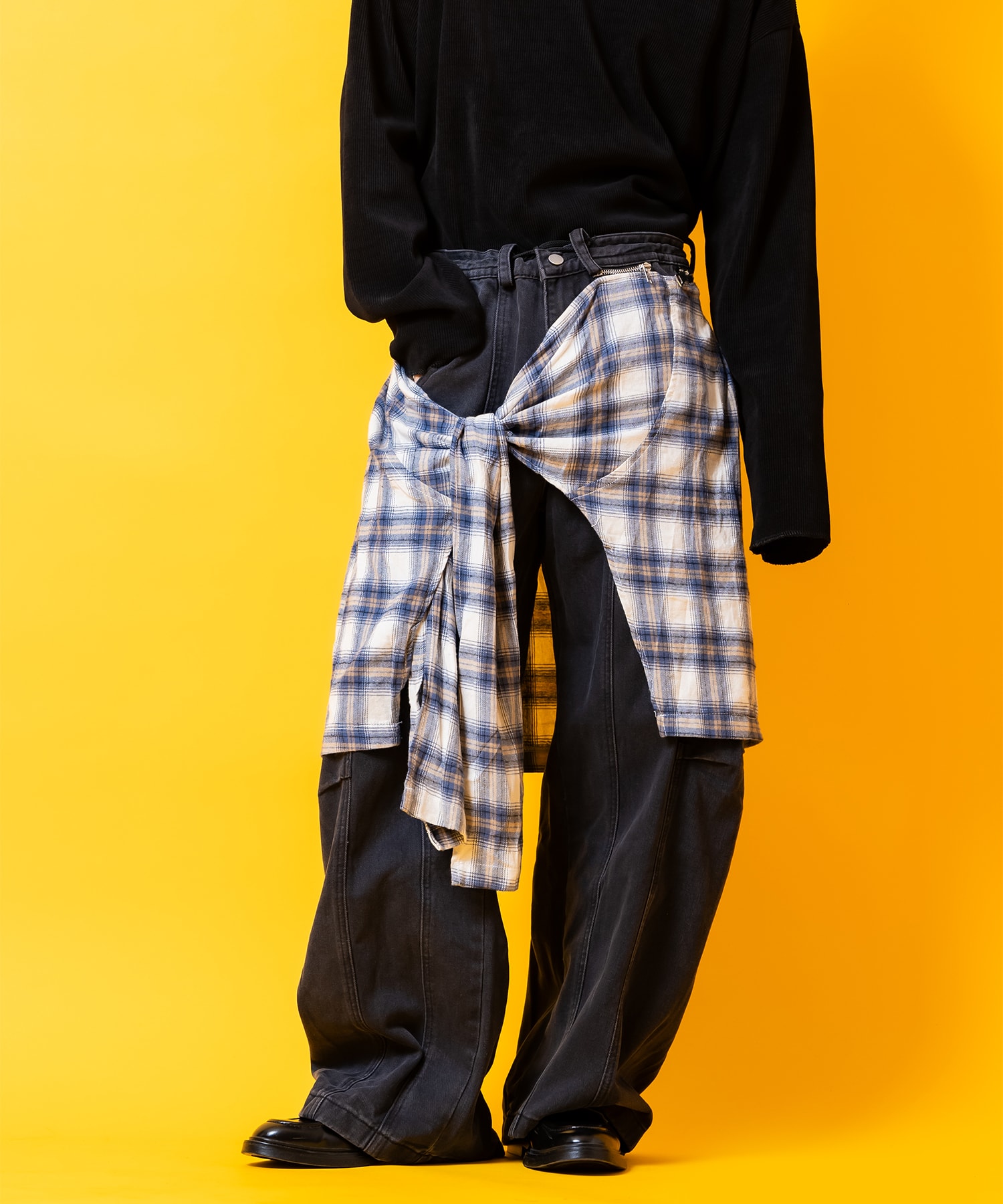 a.p.o.v. ジップ着脱チェック柄ネルシャツレイヤードスーパーワイドデニムパンツ