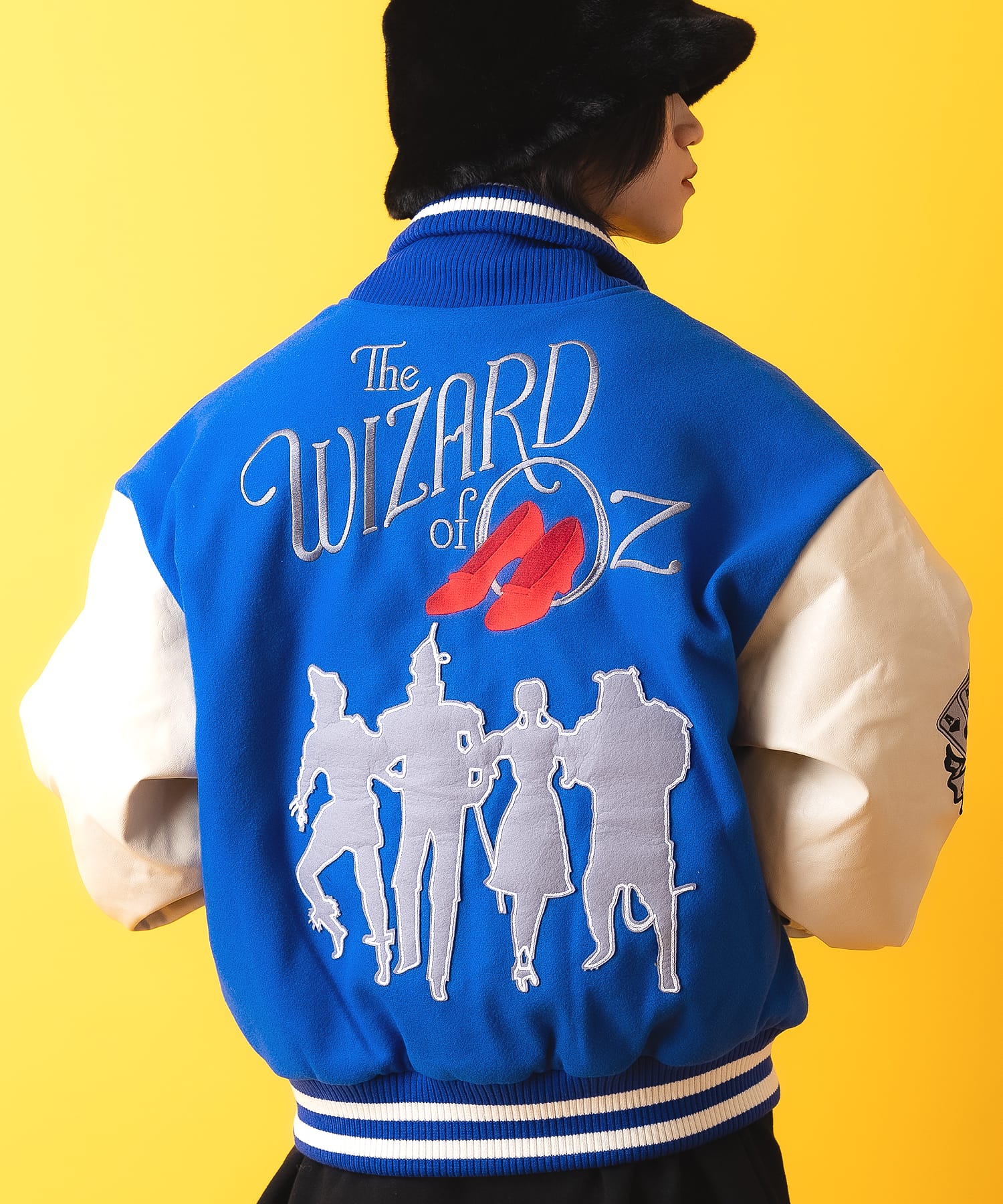 不思議の国のアリスモチーフワッペンウール＆合成皮革スタジャン