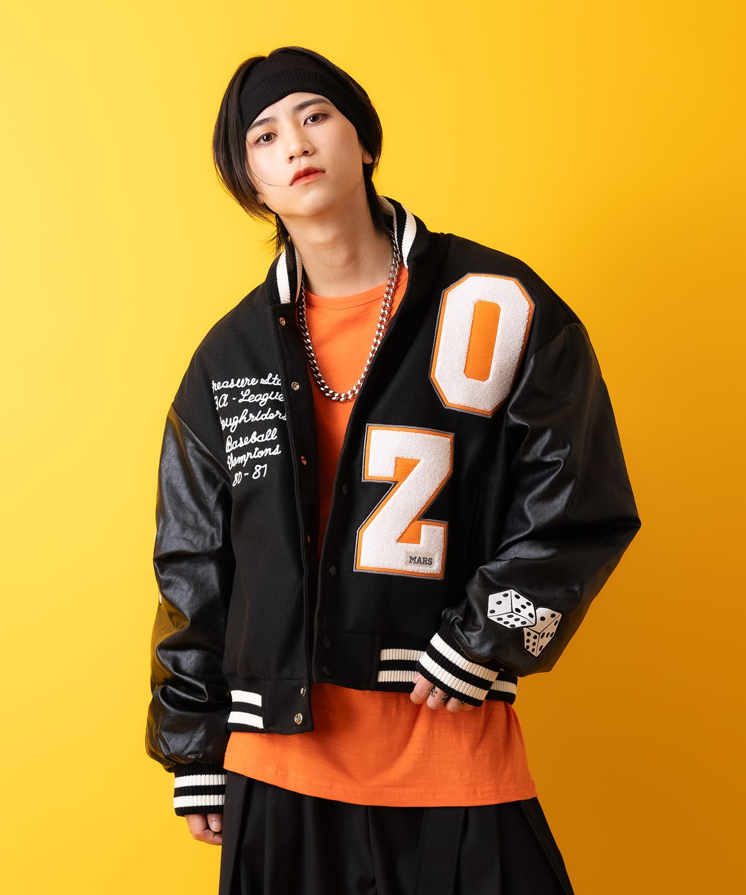 不思議の国のアリスモチーフワッペンウール＆合成皮革スタジャン