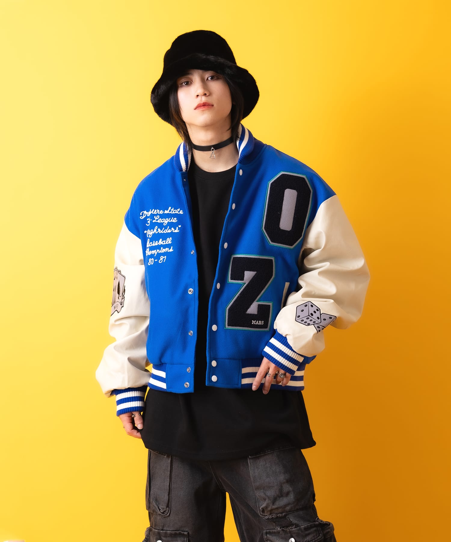 不思議の国のアリスモチーフワッペンウール＆合成皮革スタジャン