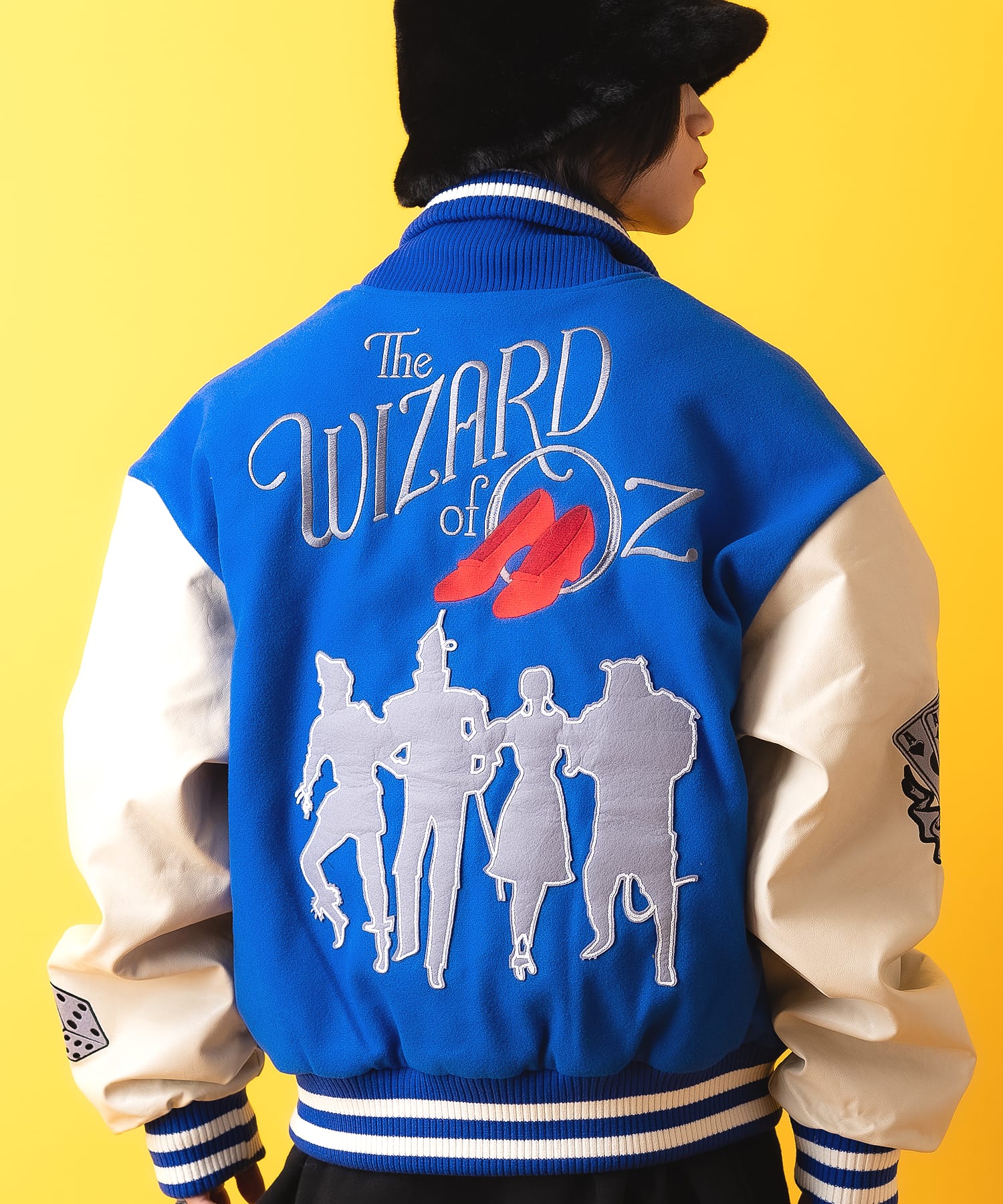 不思議の国のアリスモチーフワッペンウール＆合成皮革スタジャン