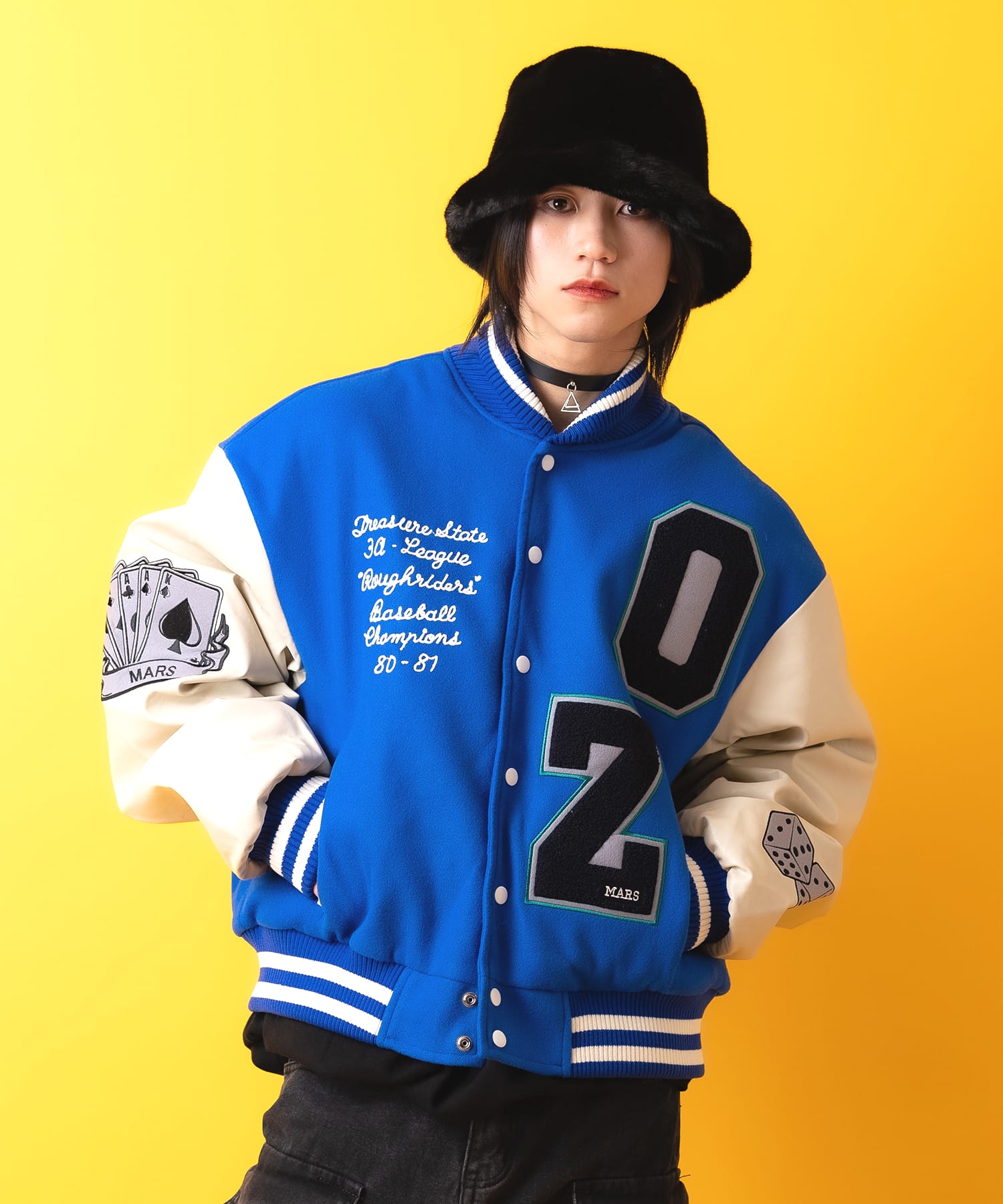 不思議の国のアリスモチーフワッペンウール＆合成皮革スタジャン