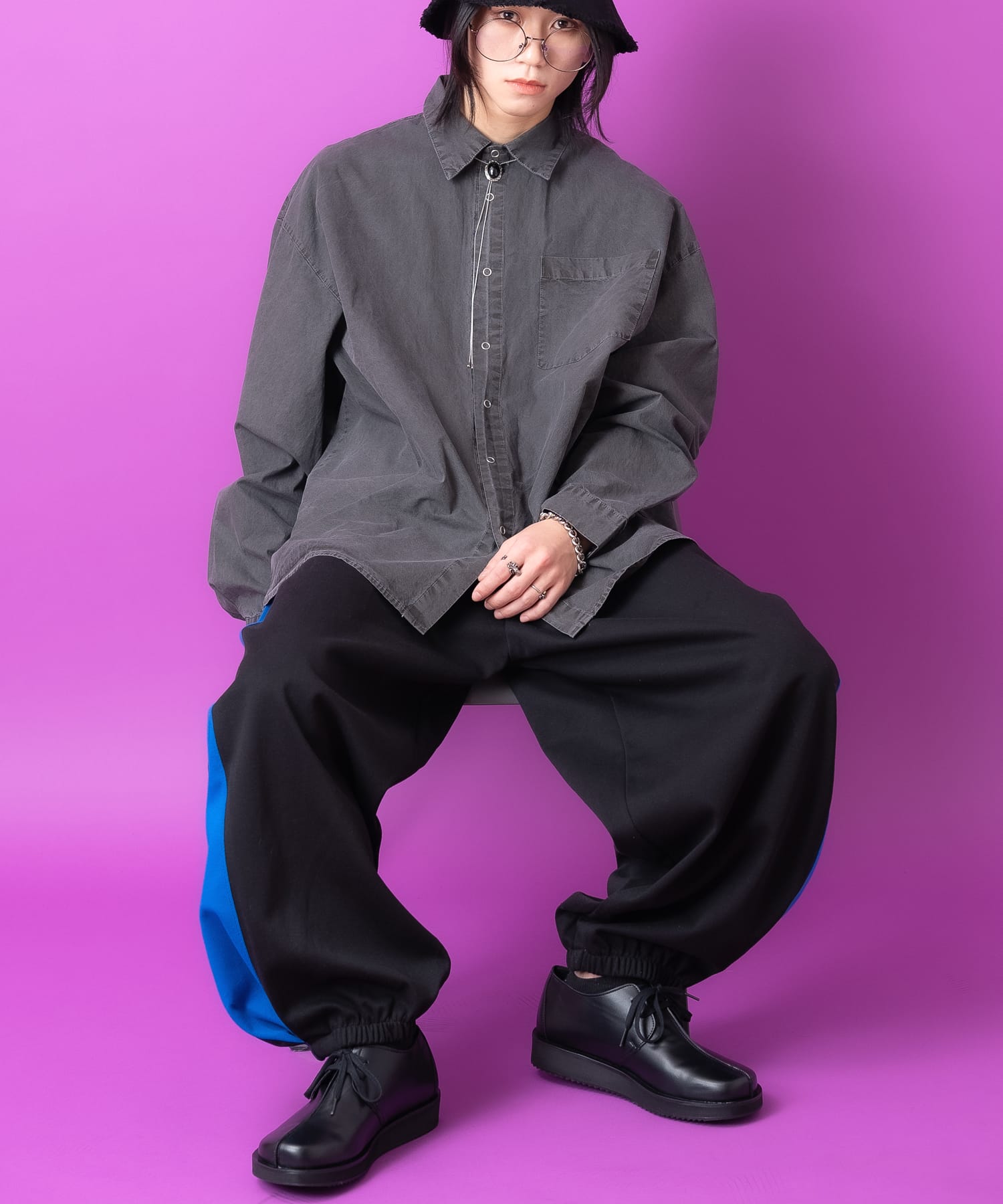 a.p.o.v.  マット合成皮革センターシーム厚底ブーツ