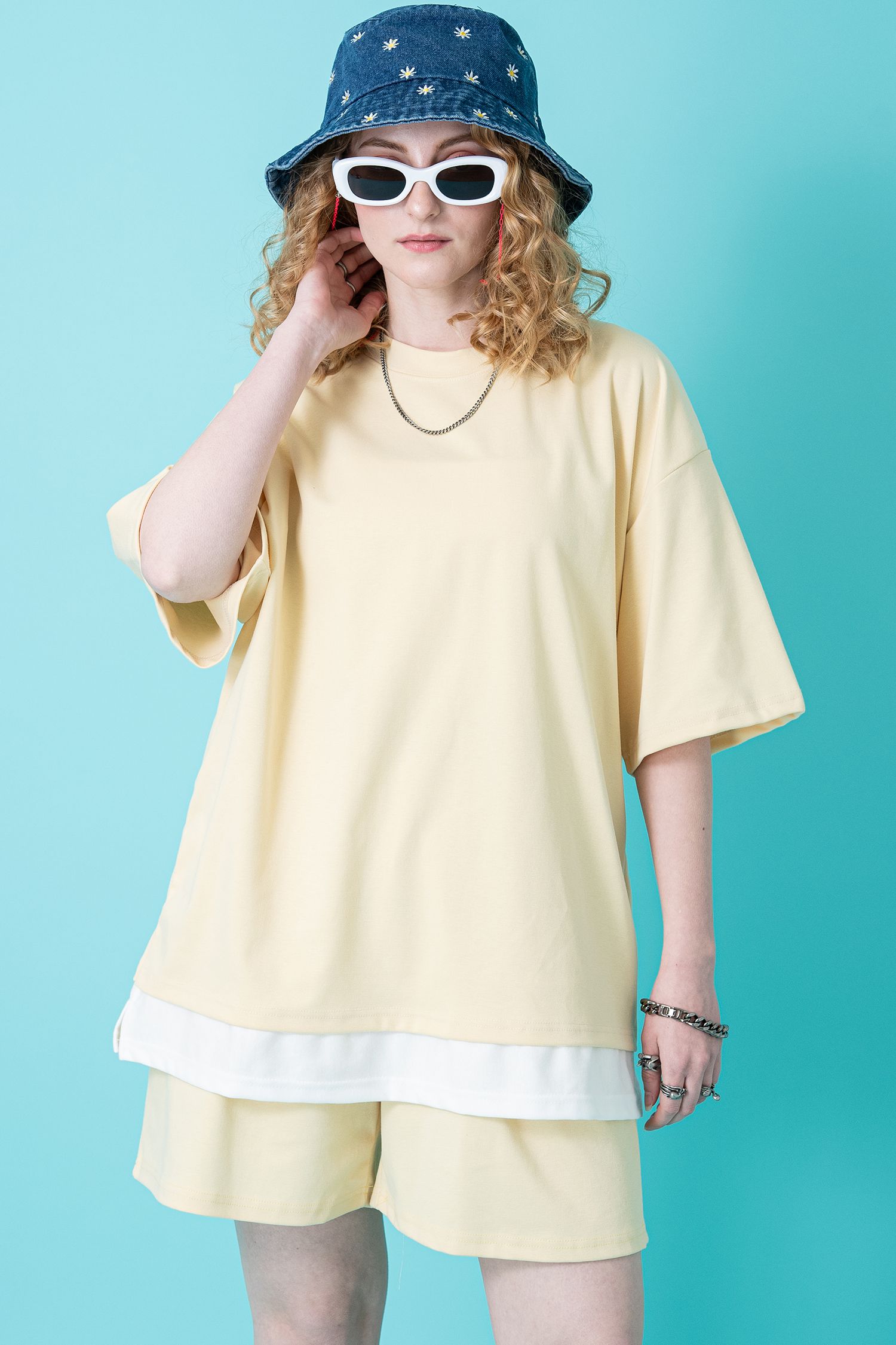 boohoo フェイクレイヤー Tシャツ & ショートパンツ 上下セット フェイクレイヤーTシャツ＆ショートパンツセットアップ / メンズ