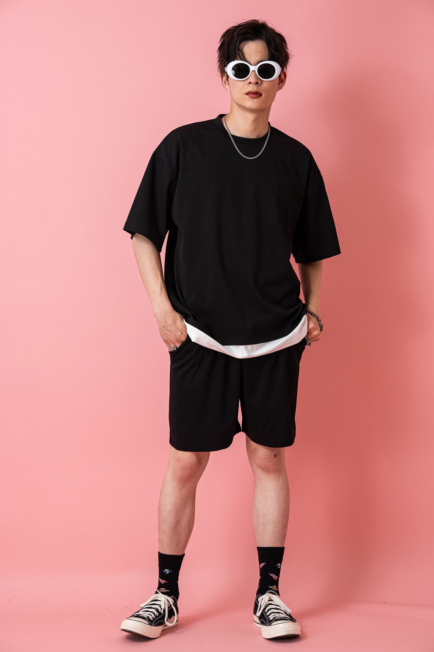 boohoo フェイクレイヤー Tシャツ & ショートパンツ 上下セット フェイクレイヤーTシャツ＆ショートパンツセットアップ / メンズ