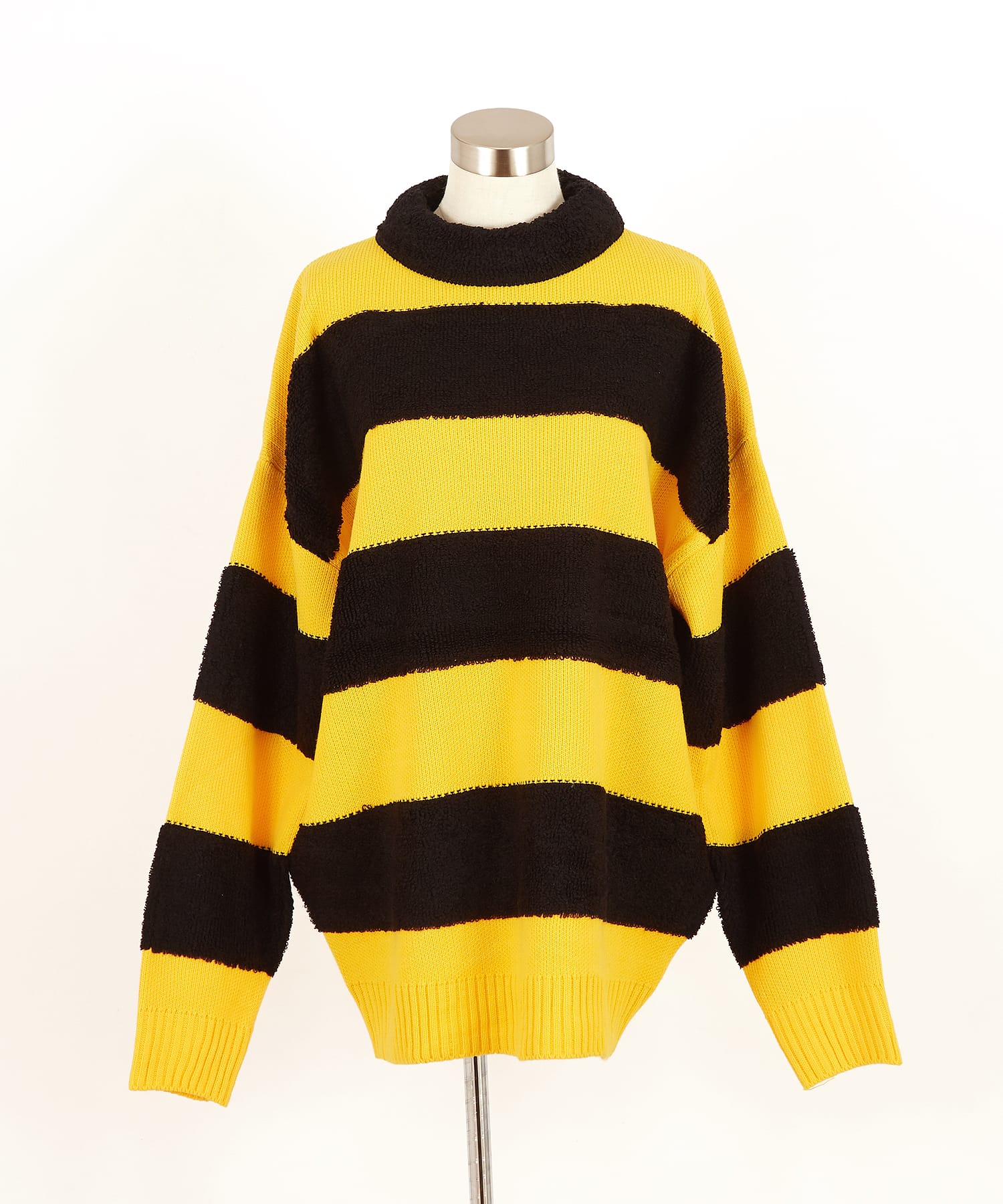 週末セール❣️ボーダーズアットバルコニー　セーター　ブラック　ハイネック　金ボタン ウォッシャブル ドルマンスリーブボートネックニット レディース