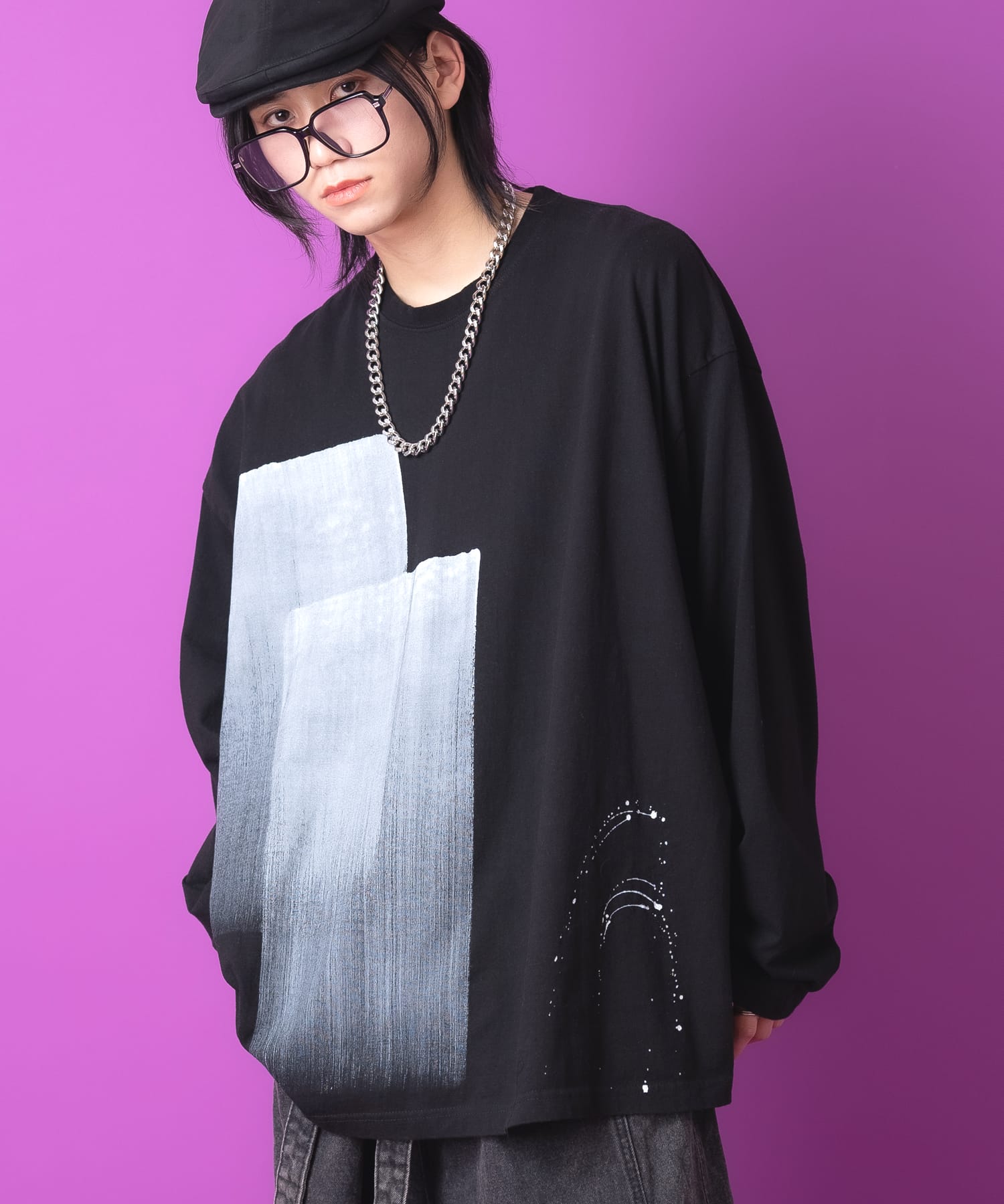 a.p.o.v. -ankoROCK's select- モノクロアートペイントオーバーサイズカットソー