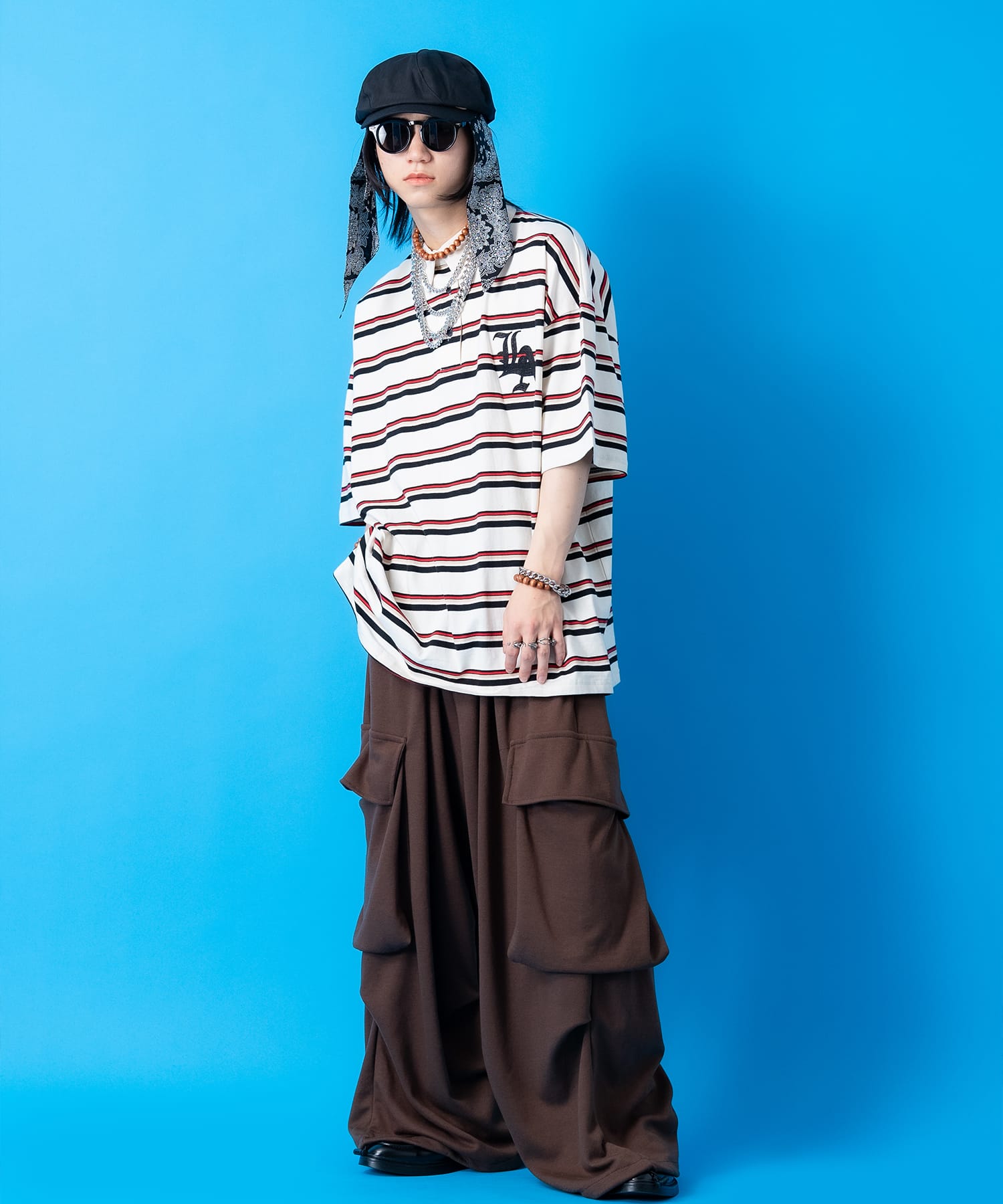 【即完売モデル】ケボズ☆ワンポイント刺繍ロゴ入り太ボーダーラガーシャツ入手困難 ワンポイント刺繍カーディガン(オフホワイト×ブラック) - seventen