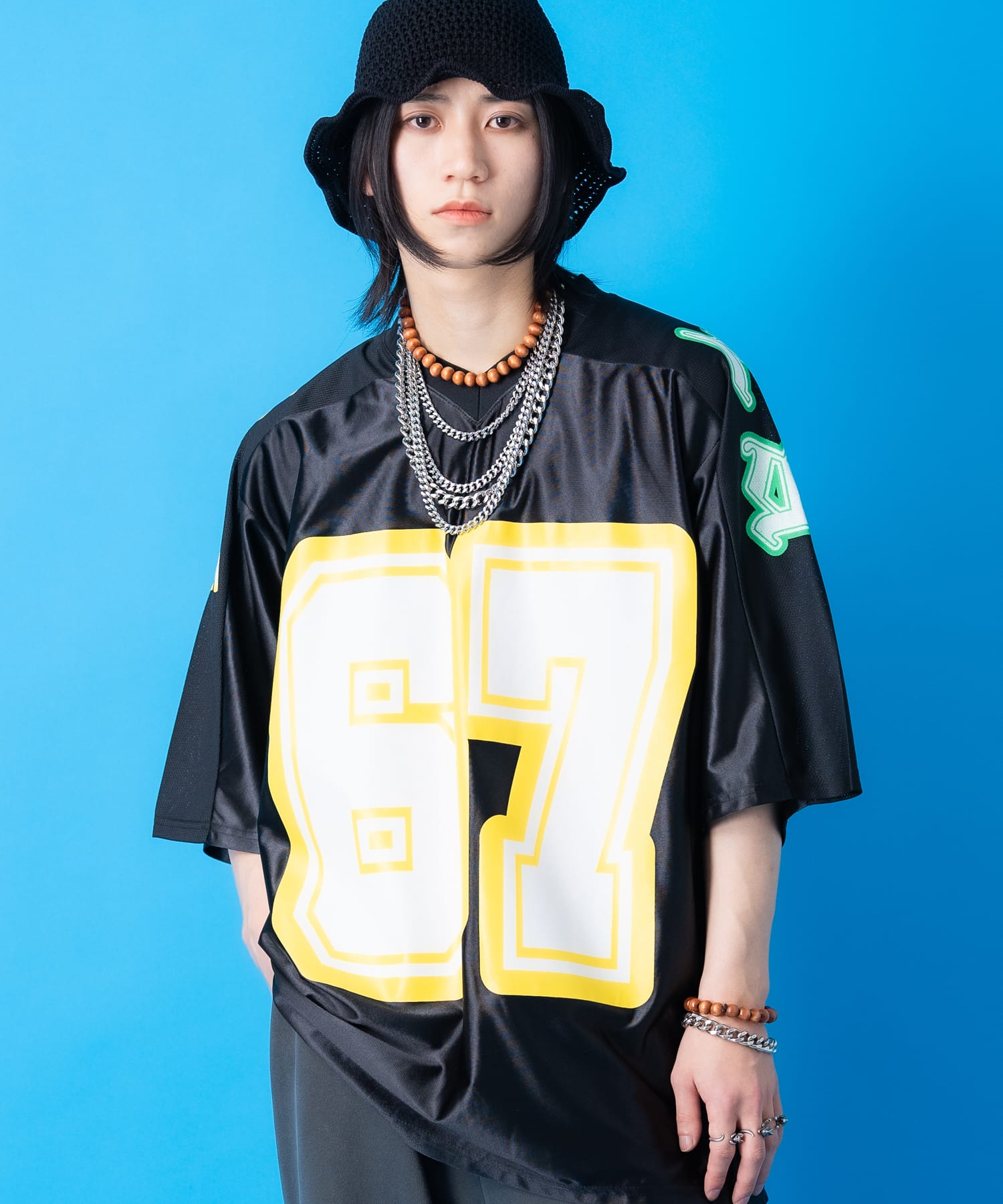 a.p.o.v.  ナンバリングビッグプリントメッシュ切替フットボールシャツ