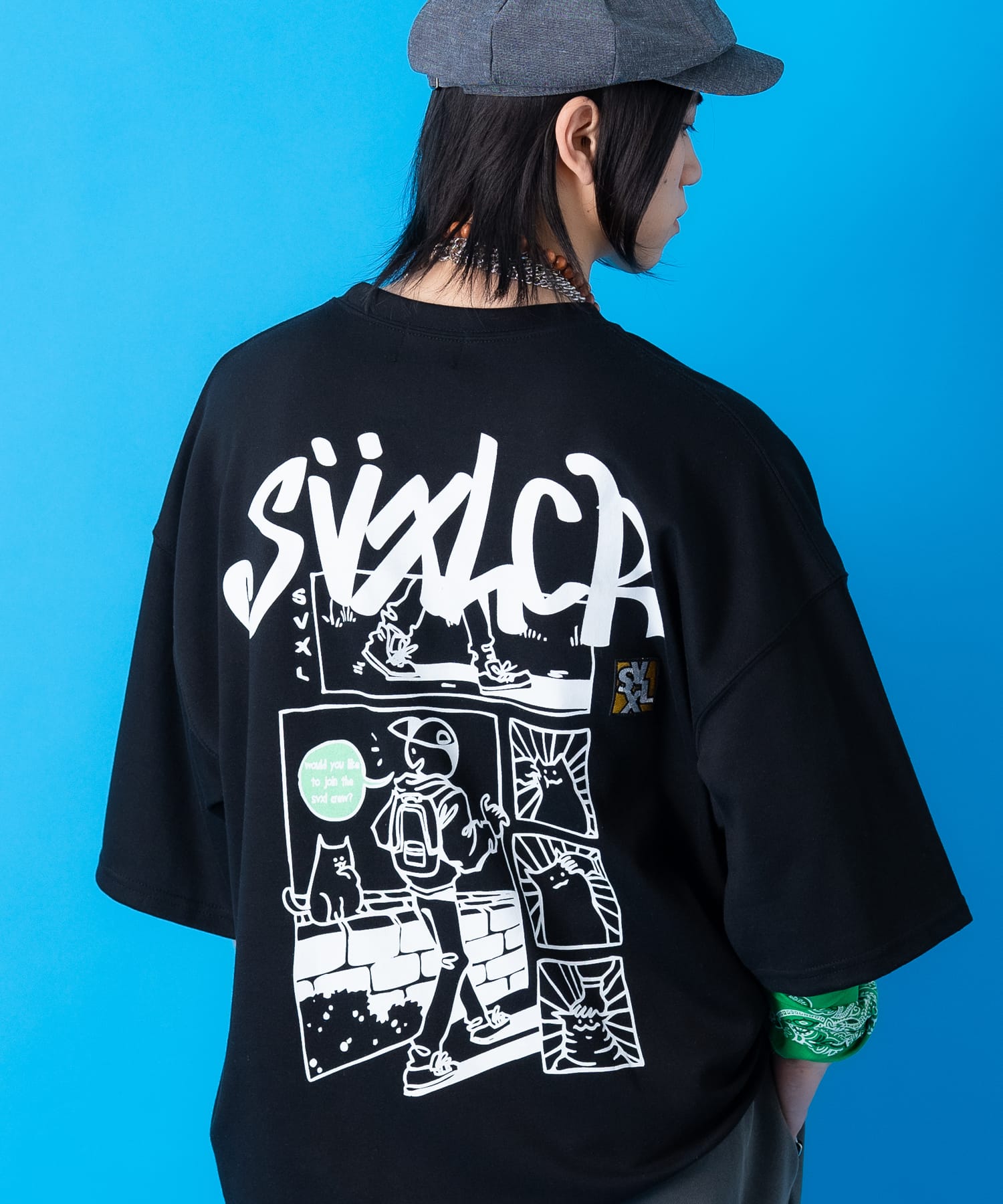 a.p.o.v.  バックカートゥーン＆タギングロゴビッグプリントオーバーサイズTシャツ
