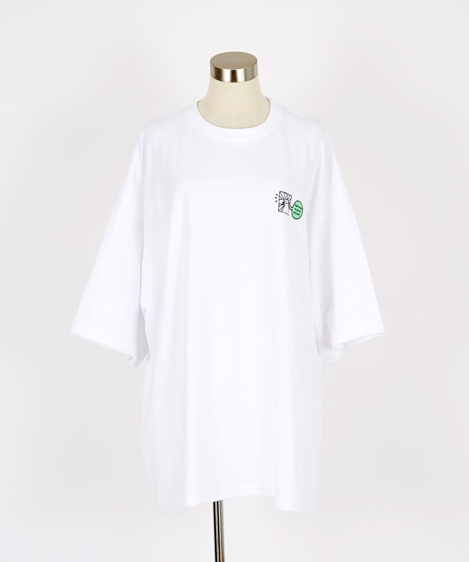 Riko / コミケ C105 オーバーサイズ Tシャツ ♡ casual coordinate🍰🤍 ♡pium melty cupcake オーバーサイズ