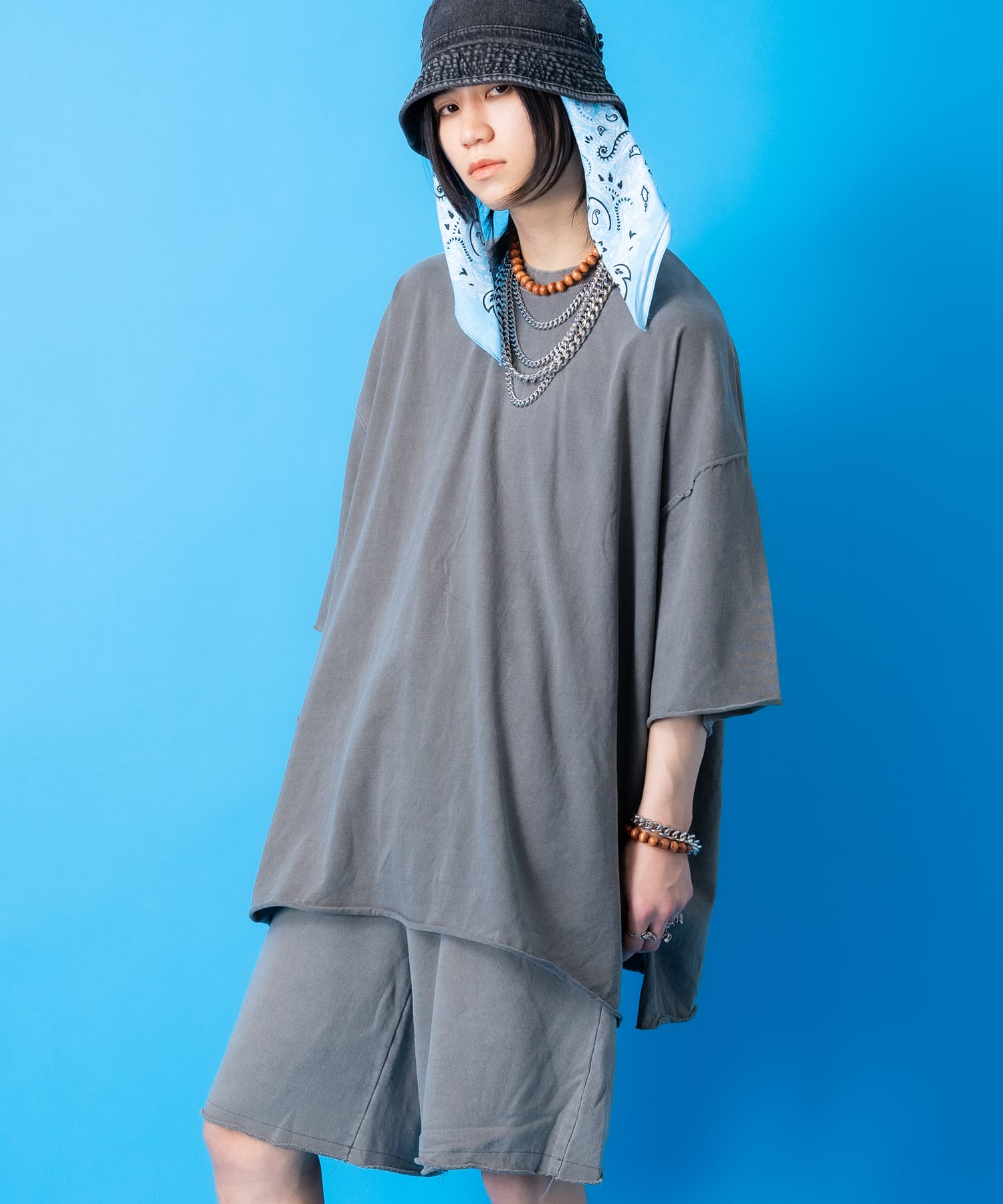 a.p.o.v.  スーパーオーバーサイズカットオフピグメントTシャツ