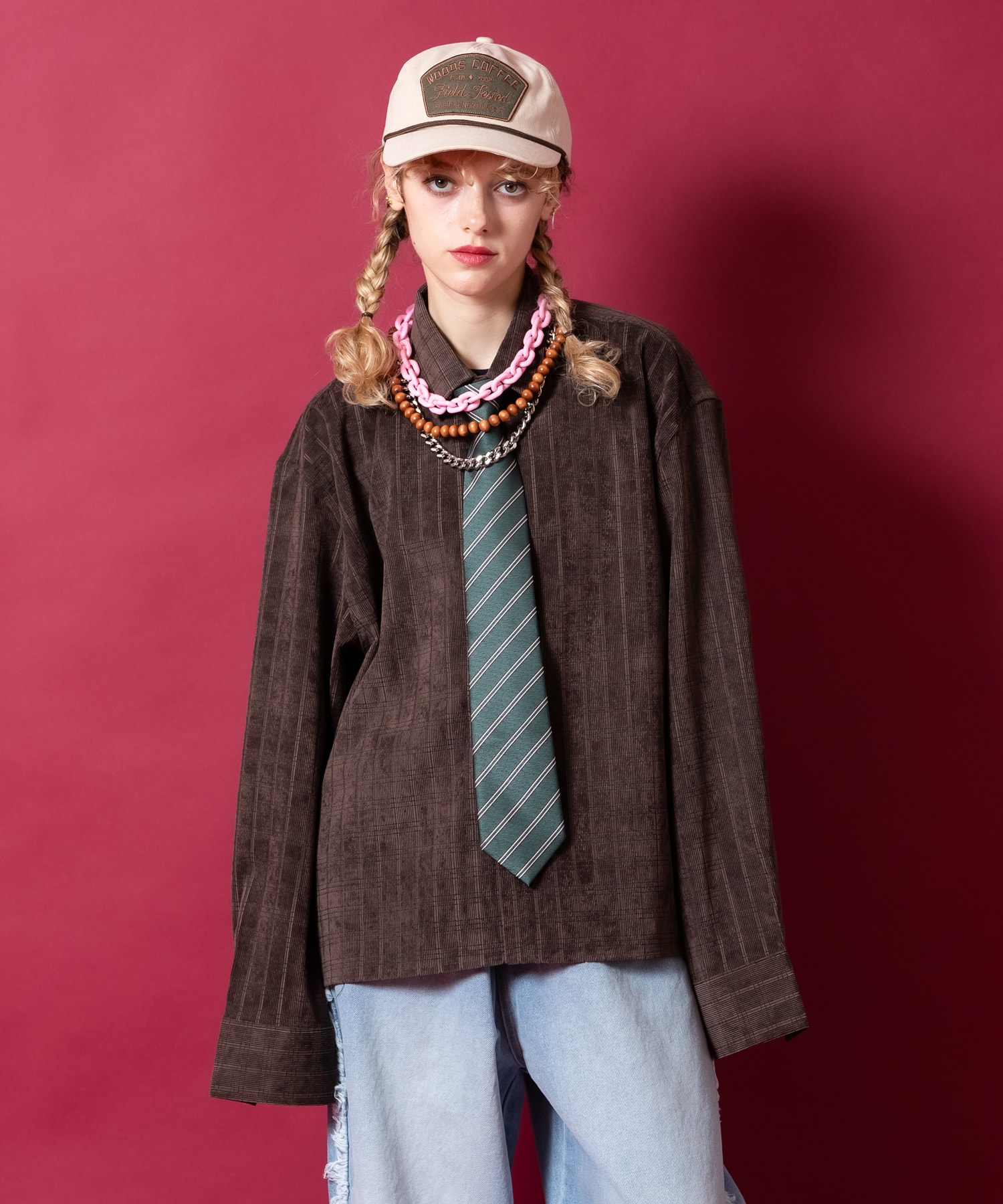 a.p.o.v. オーバーサイズクロップド丈型押しチェックコーデュロイシャツ