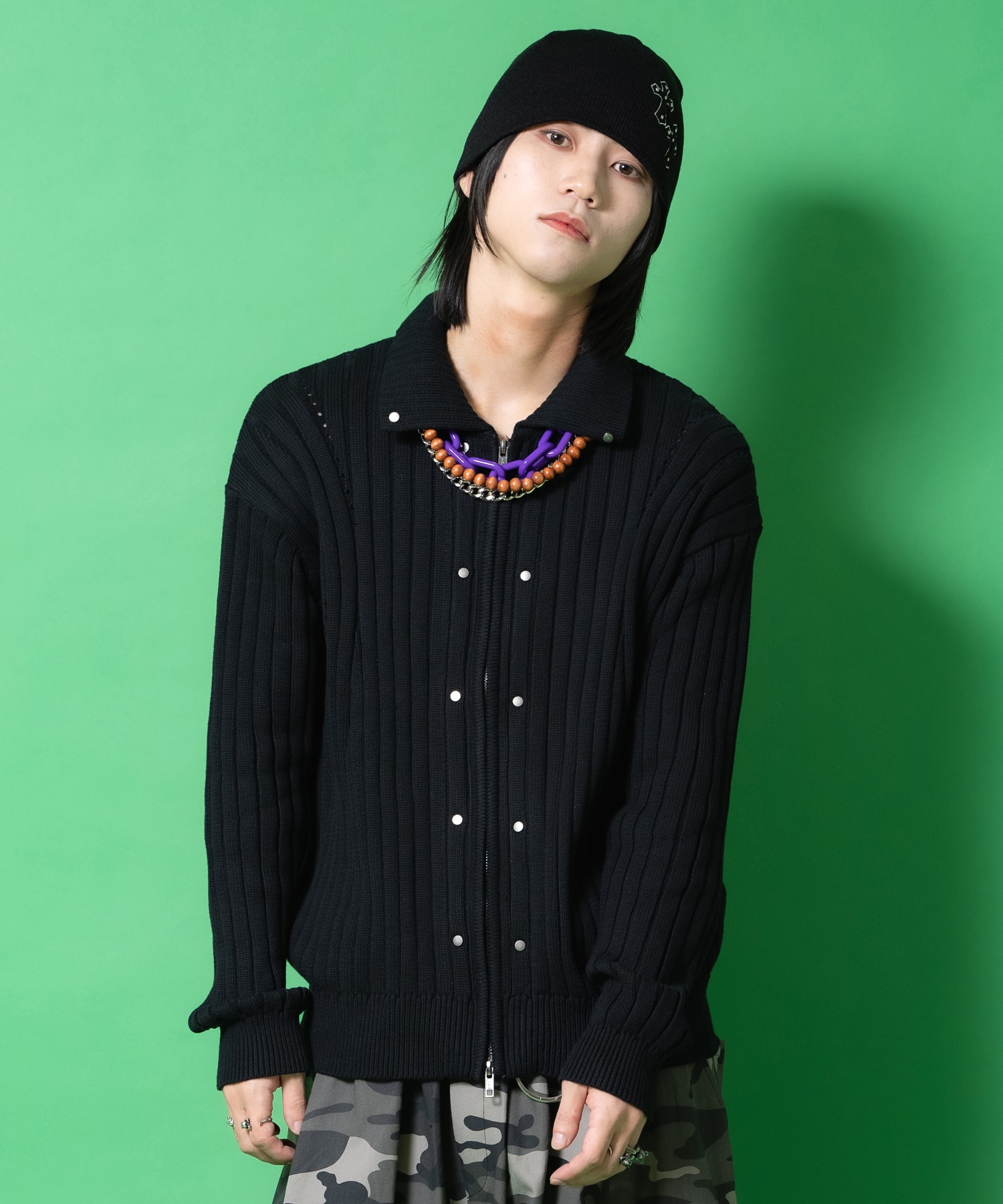 a.p.o.v. リベットスタッズスリムリブニットジップアップセーター