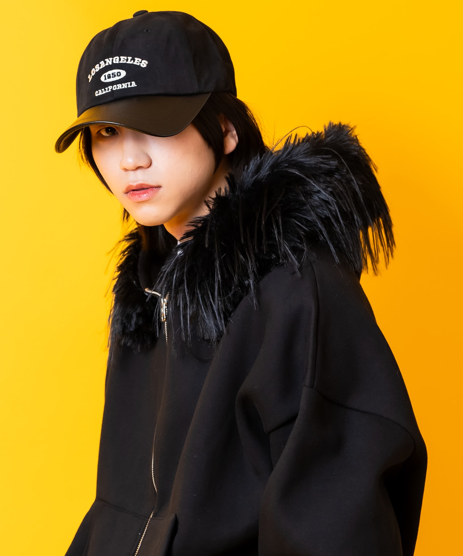 ボリュームロングファーフード裏起毛スウェットオーバーサイズ短丈