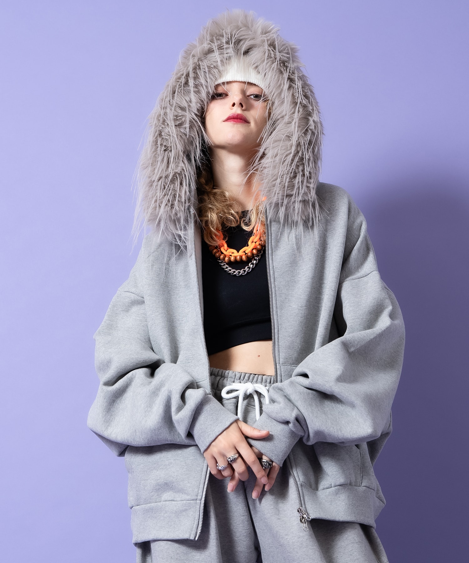 ボリュームロングファーフード裏起毛スウェットオーバーサイズ短丈