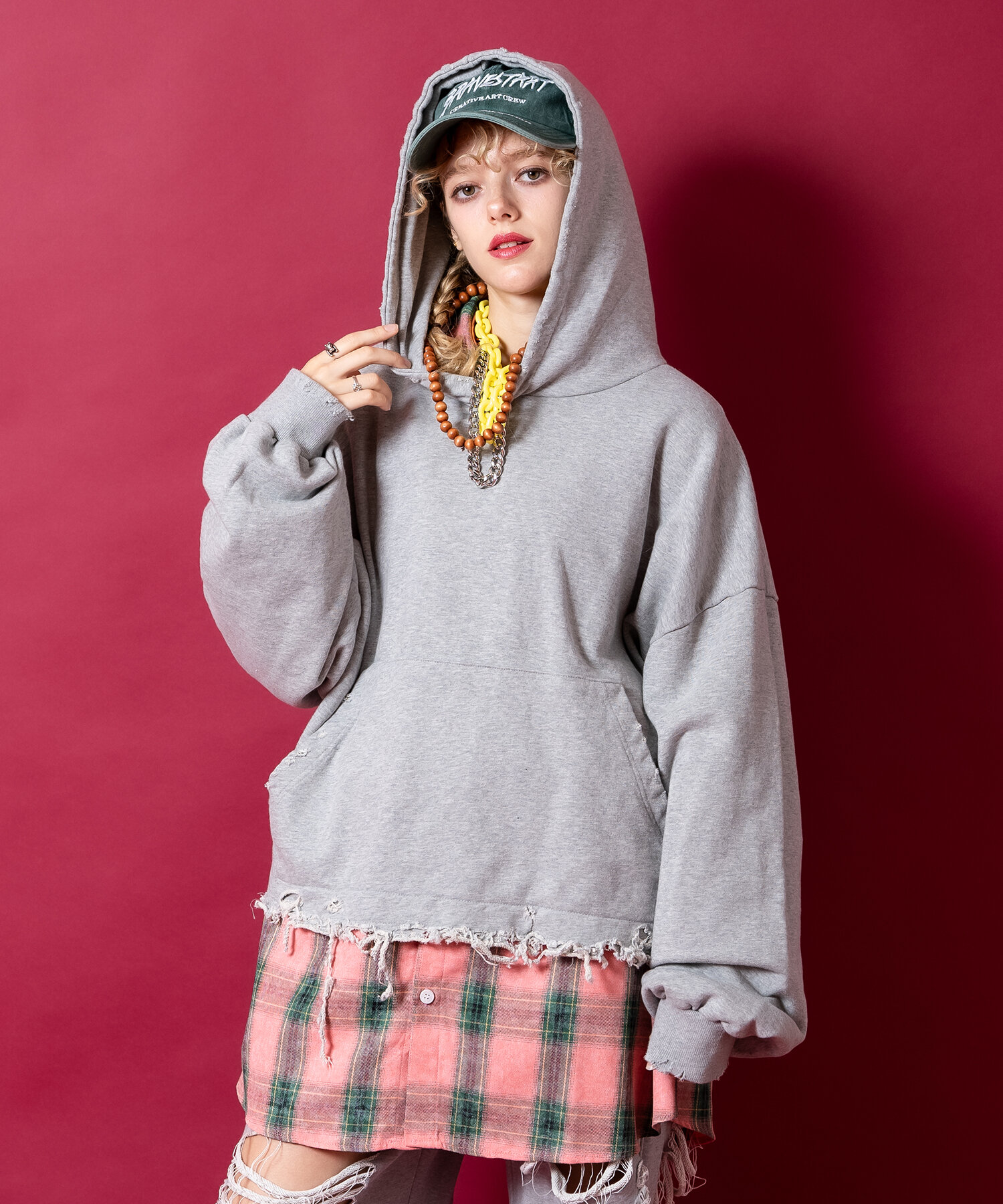 a.p.o.v. クロップド丈スーパーダメージヘムスウェットプルオーバーパーカー