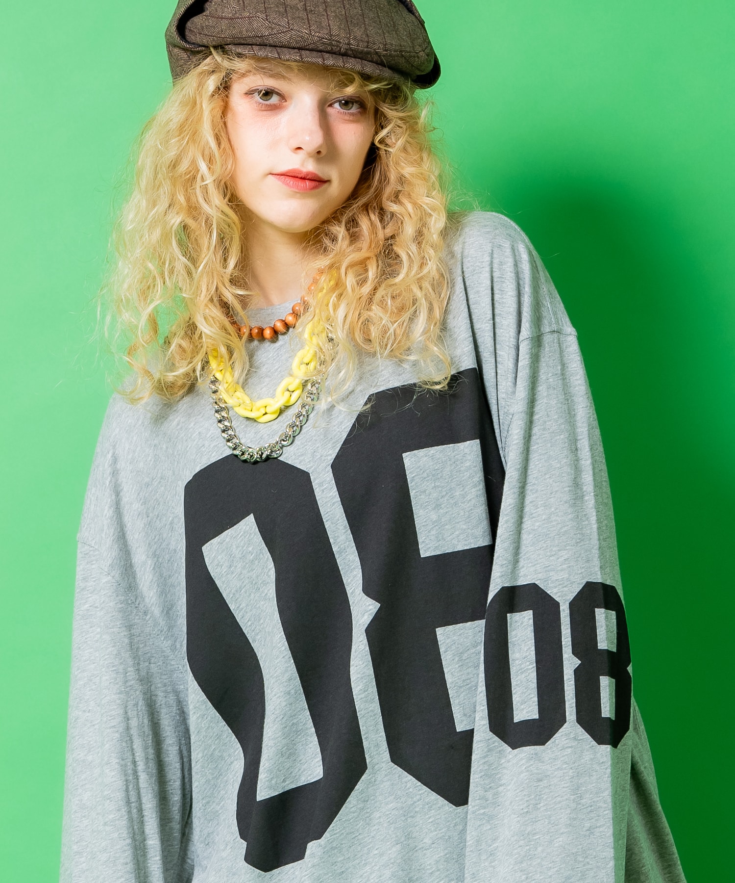 a.p.o.v. ビッグナンバリングプリントオーバーサイズカットソー