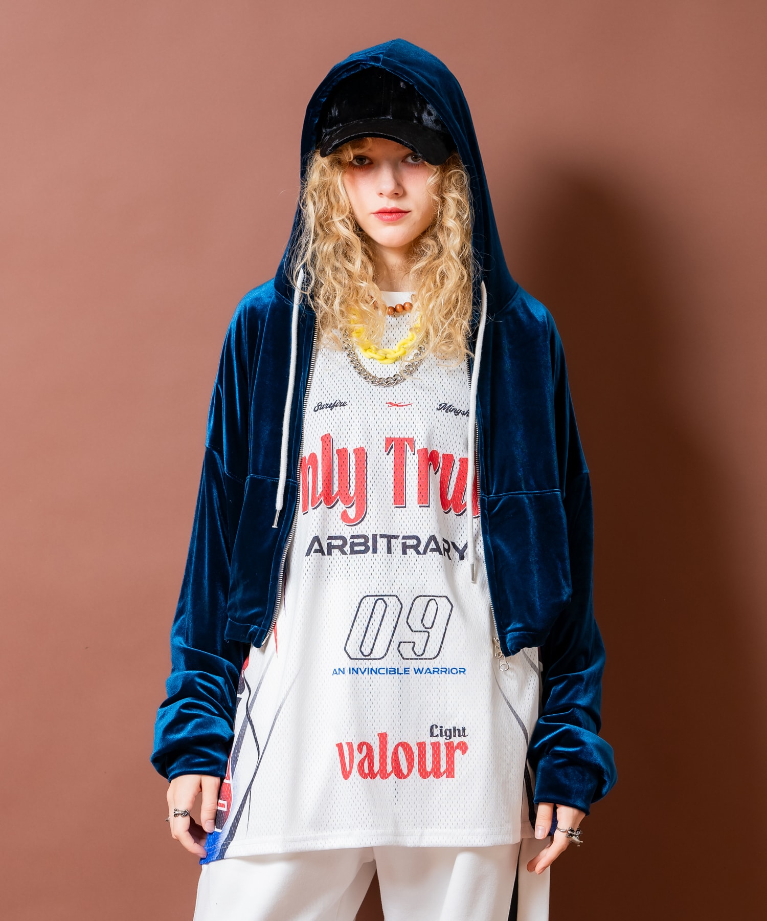 a.p.o.v. クラッシュソフトベロアオーバーサイズクロップドジップアップパーカー