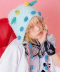 【期間限定 5％OFF】 an meets zakka 未確認モンスターイヤーフラップニット帽/ライトブルー