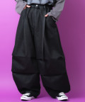 a.p.o.v.  ロングベルトタック変形バレルレッグワイドデニムパンツ/ブラック