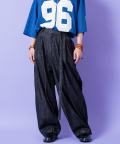 a.p.o.v.  ベルトループ裾&ロングベルトウエストドレープタックバルーンデニムパンツ/ブラック