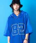 【期間限定 5％OFF】 a.p.o.v. -ankoROCK's select- レイヤーナンバリング＆フェルトロゴワッペンメッシュフットボールシャツ/ブルー