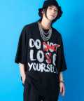 a.p.o.v.  メッセージペイントプリントオーバーサイズTシャツ/ブラック