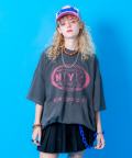 a.p.o.v.  NYCプリントピグメントオーバーサイズTシャツ/チャコール