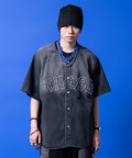 a.p.o.v. ビンテージライクウォッシュドデニム共生地アーチロゴオーバーサイズベースボールシャツ/ブラック