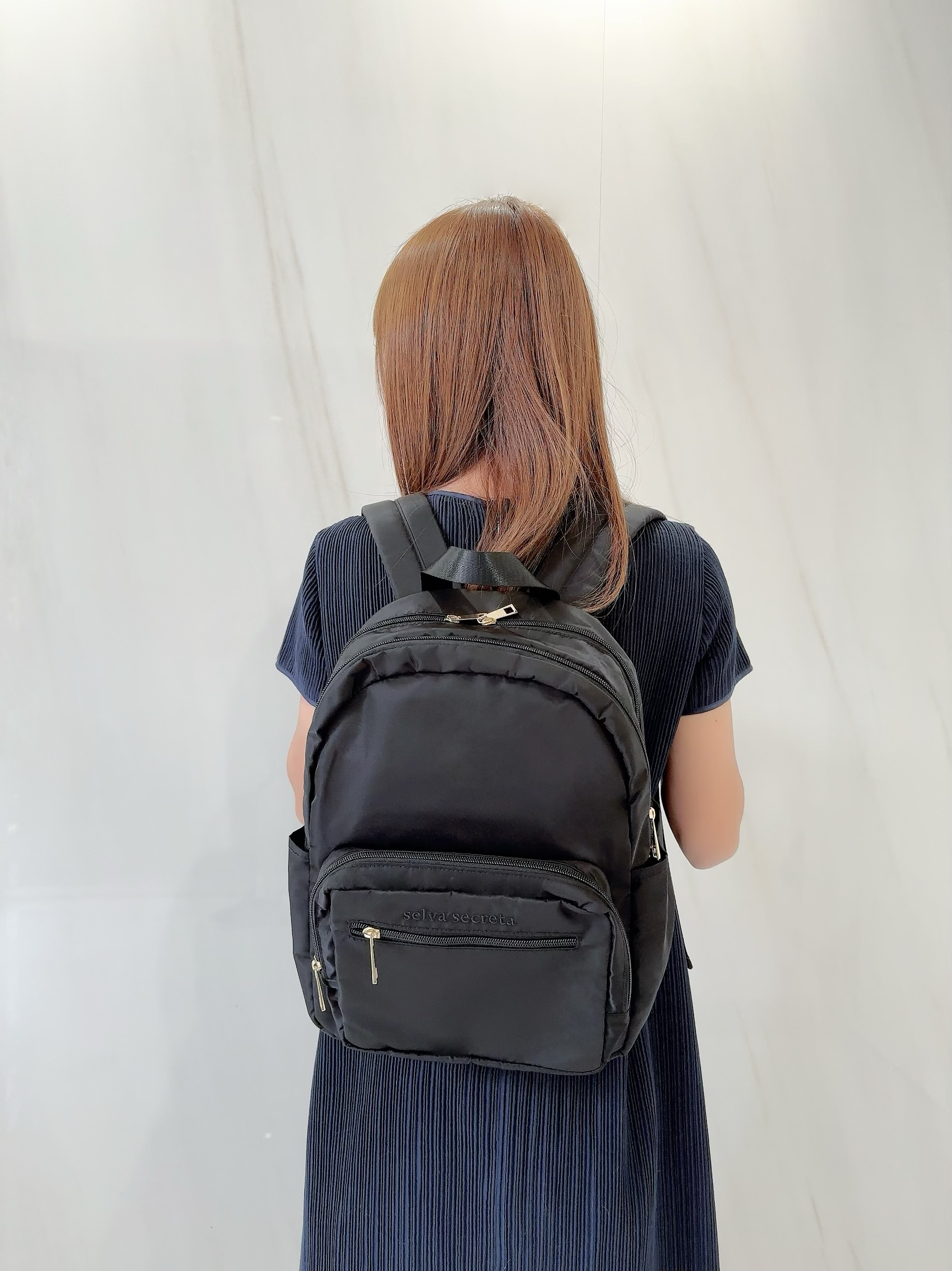 【selva secreta】極軽 classical backpack(black×black logo)