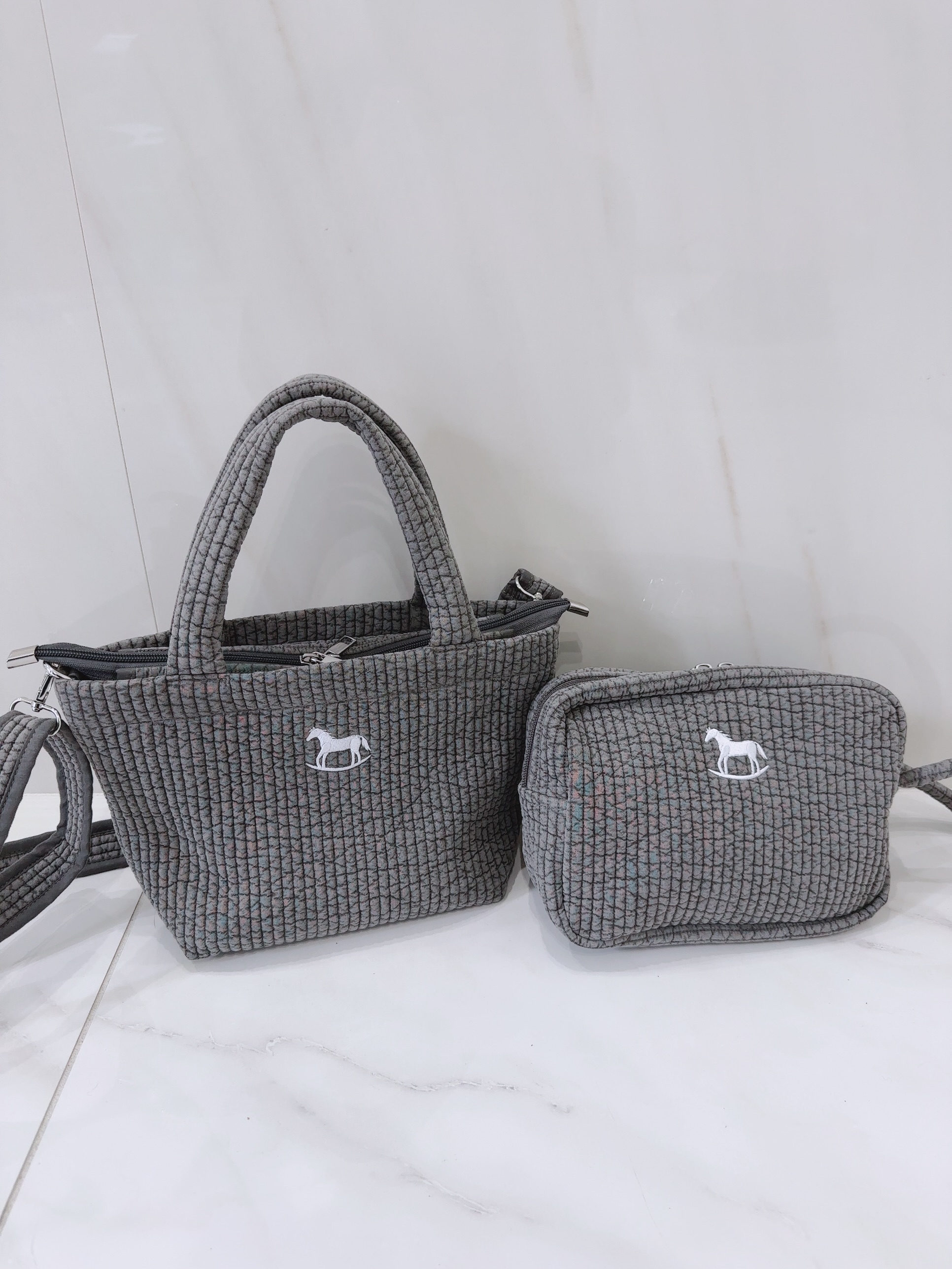 【selva secreta】Ibul horse TOTE BAG &POUCH SET(gray)
