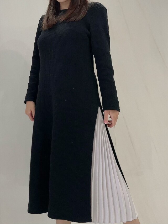 【selva secreta】Side Pleats DRESS(black)
