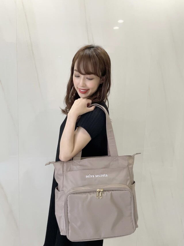 selva secreta】Compact MOM TOTE BAG(greige×greige logo)
