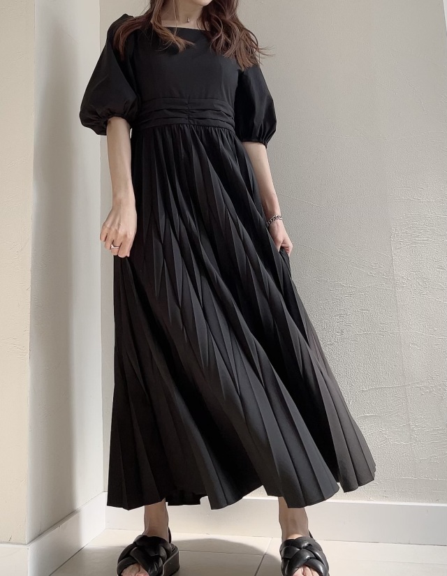 selva secreta  ワンピース 【M】 selva secreta】Pleats Tshirt one-piece half-sleeve(brown)