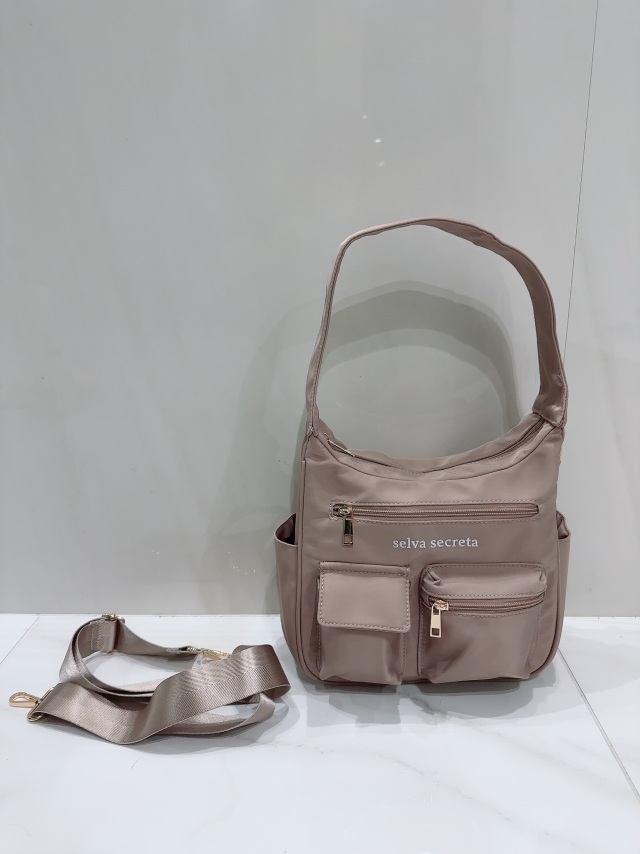 selva secreta】Moon bag(greige×white logo)