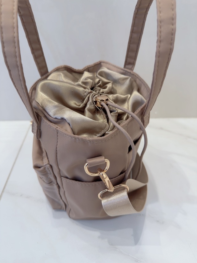 selva secreta】前立体ポケット巾着Phone Shoulder BAG(greige)