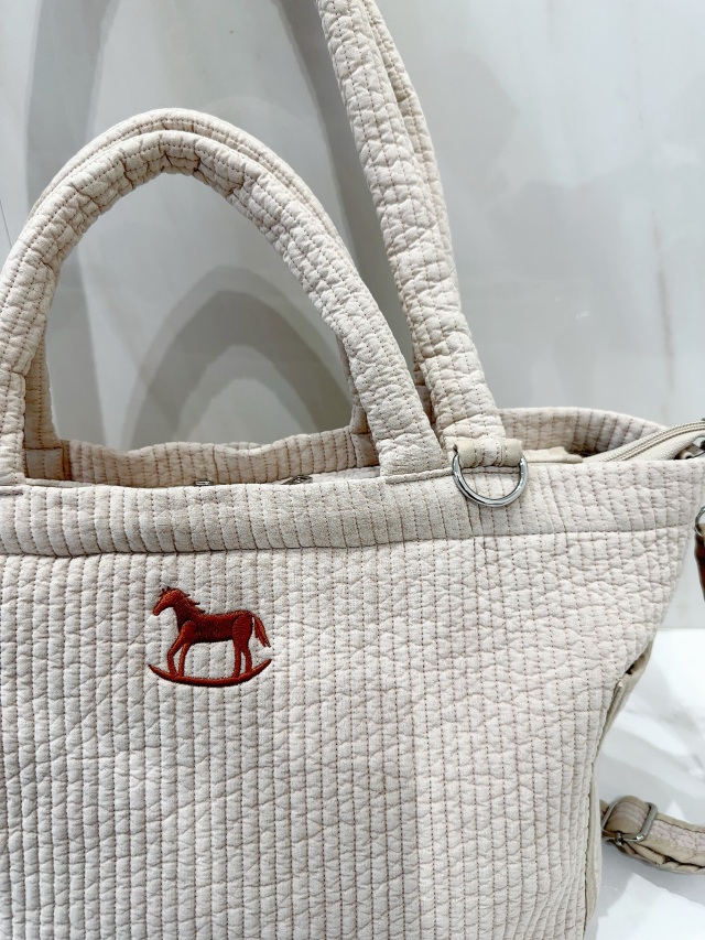 バッグ selva secreta Ibul horse TOTE BAG BIG selva secreta】Ibul horse TOTE BAG BIG-size(beige-silver金具)